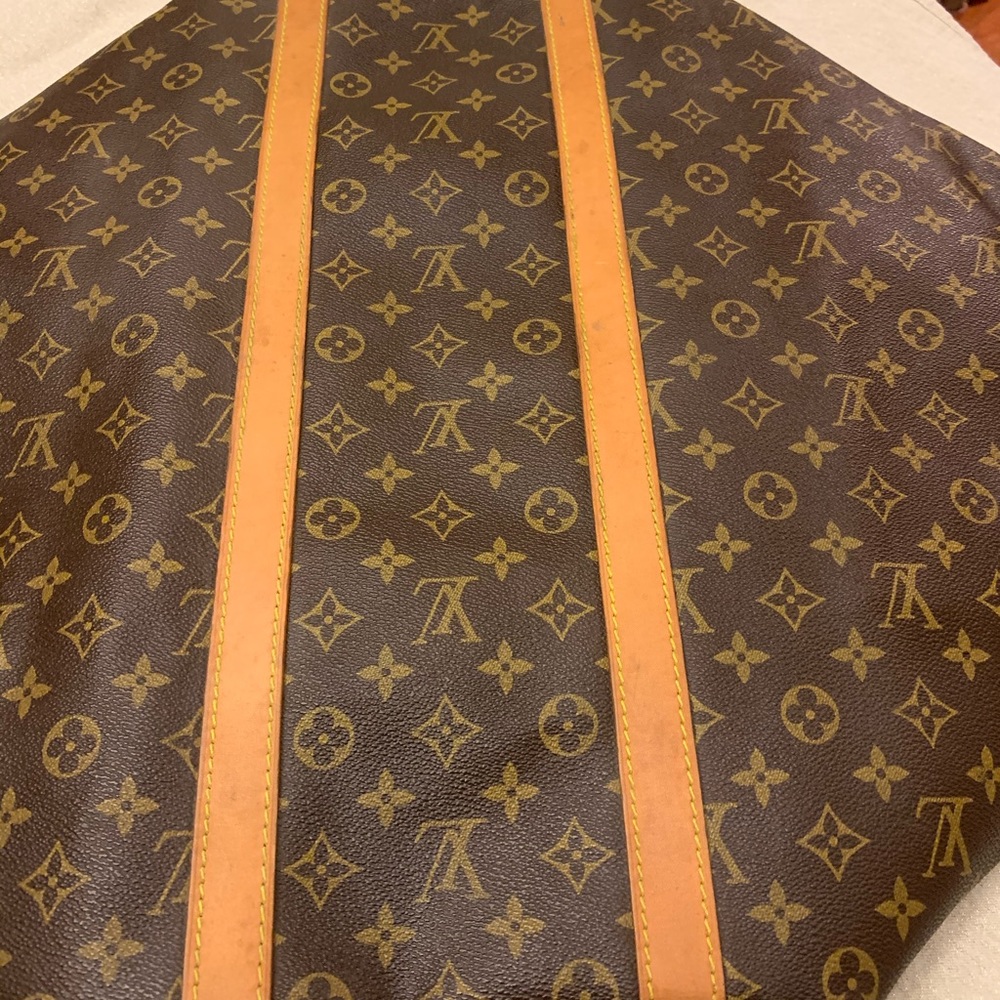 Sold Authentic Louis Vuitton Keepall 55 - Picture 5 of 8